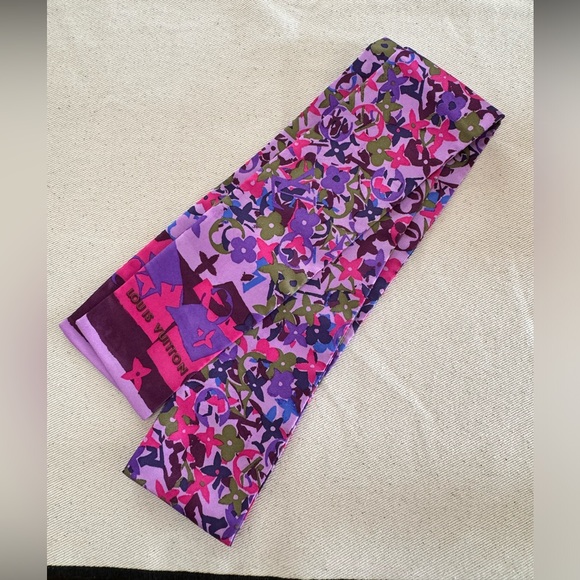 Louis Vuitton Purple Monogram Bandeau Silk Neck Scarf - Picture 3 of 3